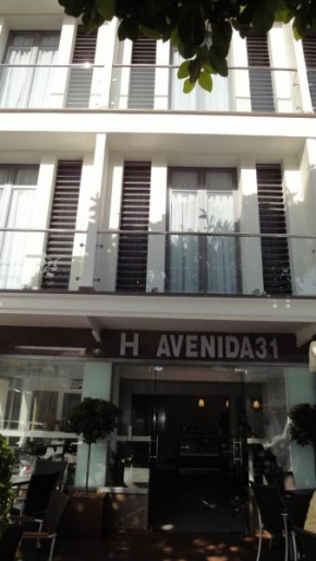 Гостиница Hotel Avenida 31  Марбелья